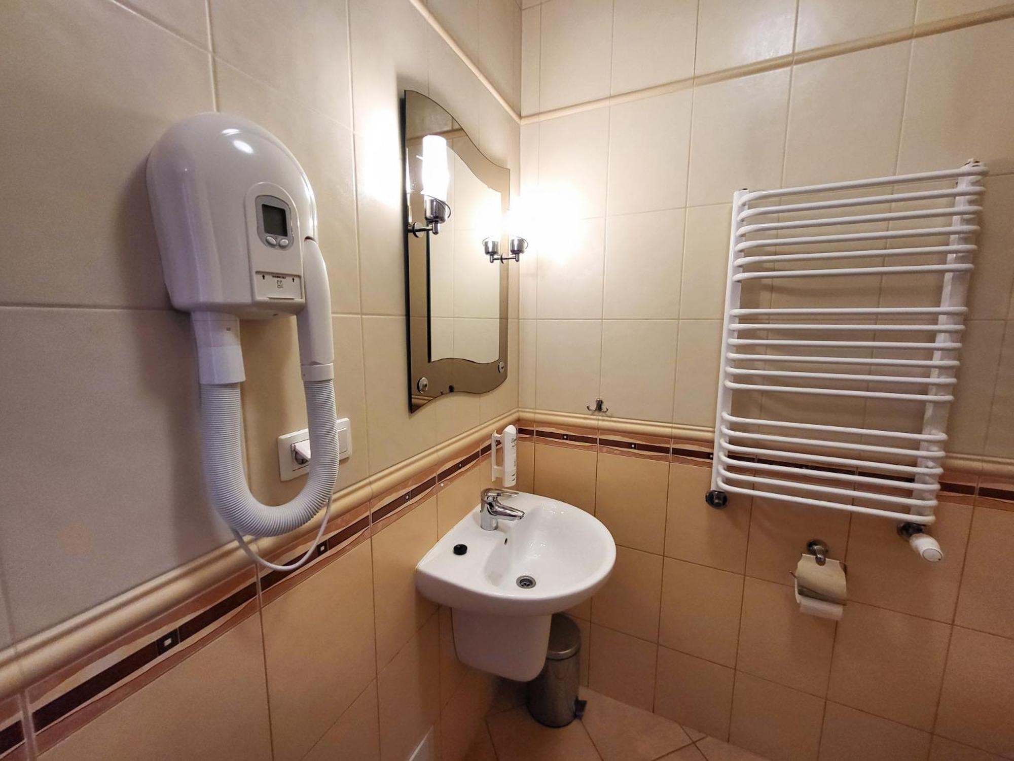 Hotel Hesperus Międzyrzec Podlaski Eksteriør bilde